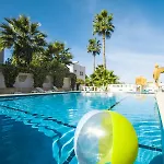 The Pine Bay Club Szálloda