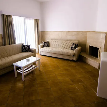 The Pine Bay Club 2*